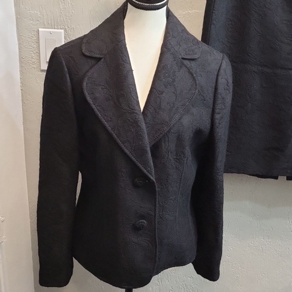 Ann Taylor 2 pc Embroidered Wool Jacket & Skirt Set
